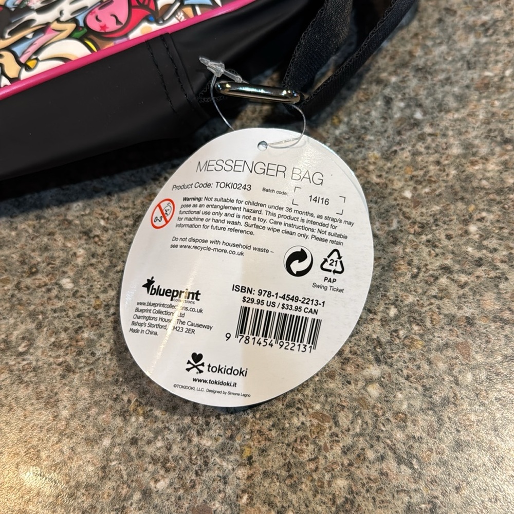 New tokidoki messenger bag - Picture 2 of 3